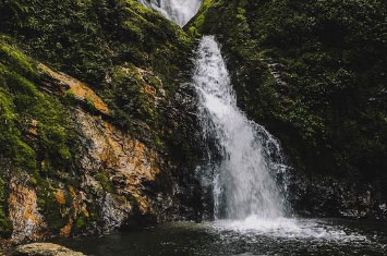 waterfall rwanda